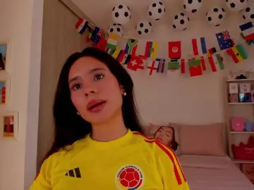 Bongacams Free Porn Cam of TinyRouse