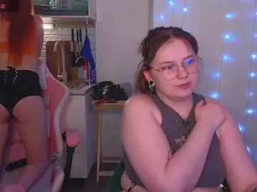 Bongacams Live Sex Cam of radianttwoX