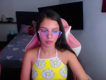Bongacams Watch Live Sex Cams of room-kitty
