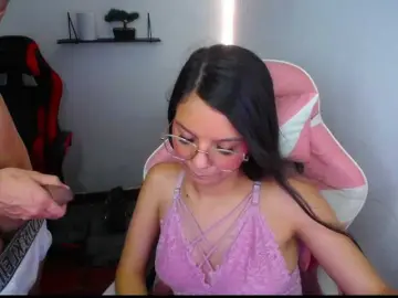Bongacams Sex Cam of room-kitty