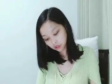Bongacams Watch Live Sex Cams of Selinababy99