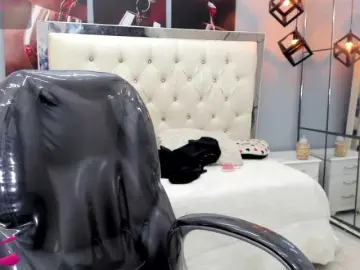 Bongacams Nude Webcam of zoe-cortezz