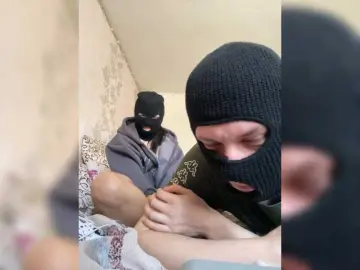 Bongacams Watch Live Sex Cams of Mamaneeprostit1111