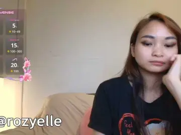 Bongacams Nude Webcam of RozyBlack