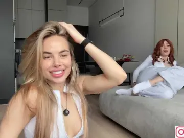 Bongacams Adult Webcam of diffgirls1-1