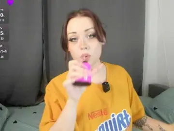 Bongacams Adult Webcams of awwursosweet1