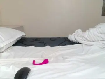 Bongacams Free Porn Cam of Hairysquiter