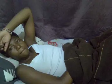 Bongacams Live Sex Cam of sweet-tatiana