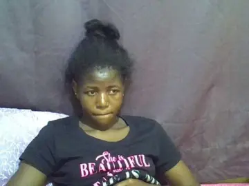 Bongacams Nude Webcam of sweet-tatiana