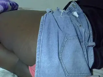 Bongacams Adult Webcam of Sexyyves