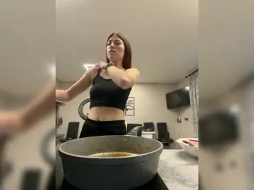 Bongacams Best live sex cam show of Alinagilberd03