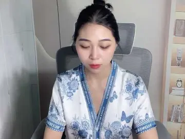 Bongacams Best live sex cam show of Strawberry18