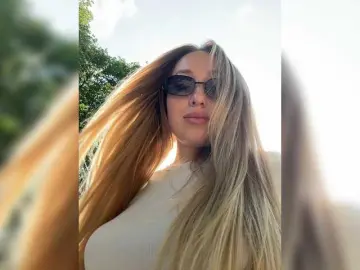 Bongacams Nude Webcam of KiraBlake