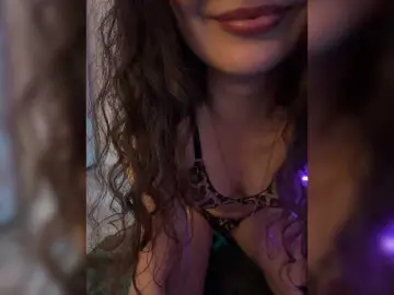 Bongacams Watch Live Sex Cams of FeeBee