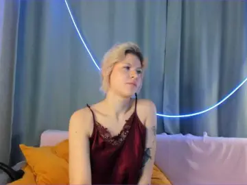 Bongacams Watch Live Sex Cams of AlinaLoky