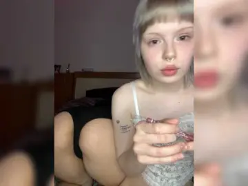 Bongacams Best live sex cam show of AliceAndMia