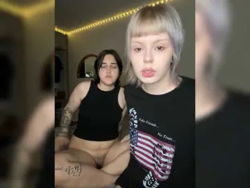 Bongacams Sex Chat of AliceAndMia