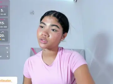 Bongacams Watch Live Sex Cams of Camilasalas