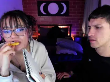 Bongacams Sex Chat of CurlyScarlett13