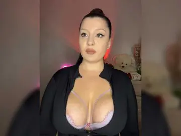 Bongacams Watch Live Sex Cams of M-O-L-N-I-Y-A
