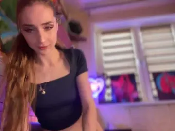 Bongacams Watch Live Sex Cams of CandyBoom