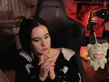 Bongacams Free Porn Cam of KiraLiLime