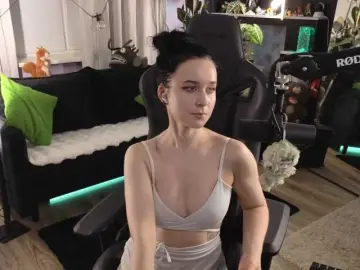 Bongacams Free Live Porn of KiraLiLime