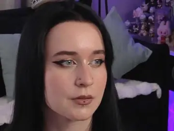 Bongacams Free Porn Cam of KiraLiLime