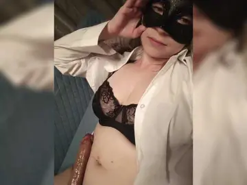 Bongacams Live Porn of MonaLyss