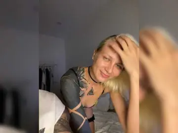 Bongacams Best live sex cam show of Original666