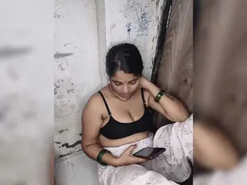 Bongacams Nude Webcam of Tunnidelhi