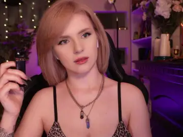 Bongacams Live Porn of ChristieWade