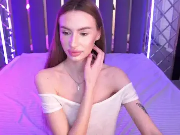 Bongacams Watch Live Sex Cams of SnowWhiteee
