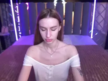 Bongacams Live Porn of SnowWhiteee