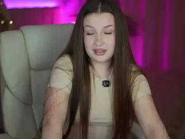 Bongacams Watch Live Sex Cams of OneLaya