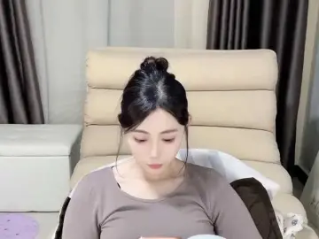 Bongacams Best Webcam of Warm-nuan