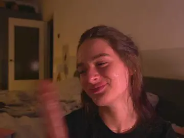 Bongacams Live Sex Cam of EmmSee