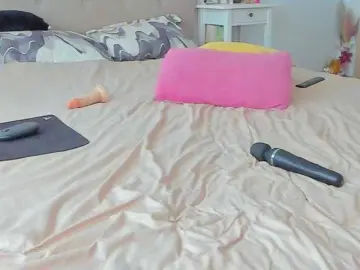 Bongacams Free Live Porn of mariemarie03