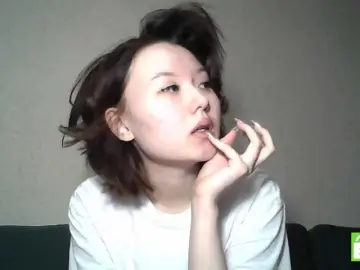 Bongacams Free Porn Cam of GlennisSarvis