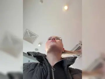 Bongacams Live Porn of KateMid