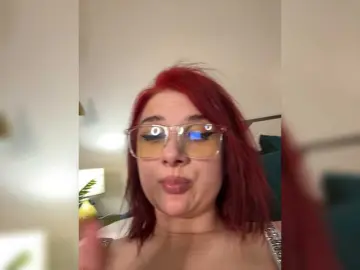 Bongacams Free Live Porn of Miss-Meagggg