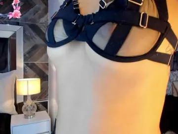 Bongacams Live Porn of NaylaGrey