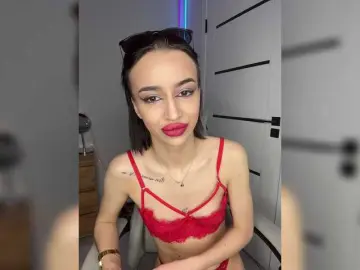 Bongacams Free Porn Cam of AdeleLaCroix