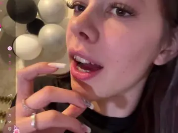 Bongacams Free Porn Cam of MorninggRubbingg