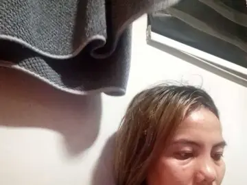 Bongacams Watch Live Sex Cams of Pempemliciouss