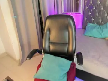 Bongacams Best live sex cam show of DanaPetite