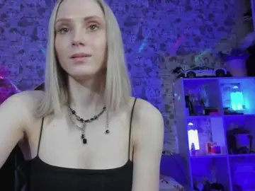 Bongacams Free Porn Cam of GinaGinaLove