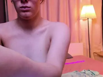 Bongacams Watch Live Sex Cams of KIKIKrash