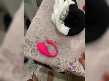 Bongacams Live Sex Cam of PandaBiz