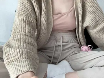 Bongacams Free Live Porn of BestyBoobs